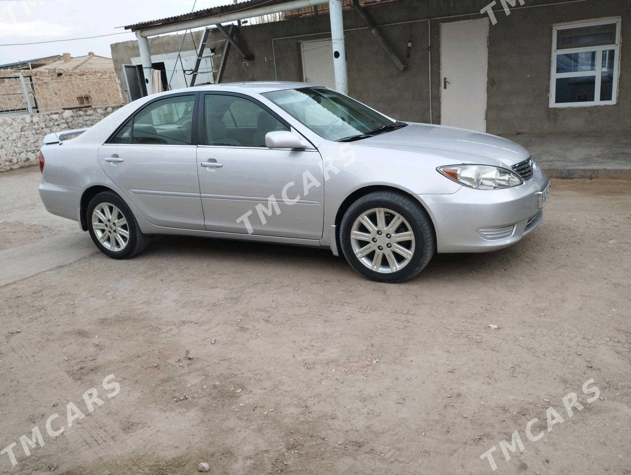 Toyota Camry 2004 - 120 000 TMT - Jebel - img 3