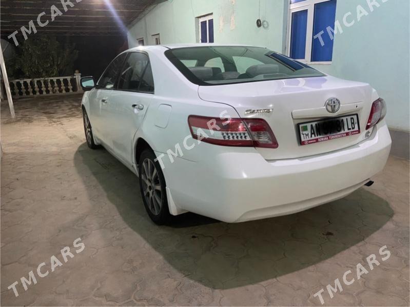 Toyota Camry 2010 - 115 000 TMT - Халач - img 2