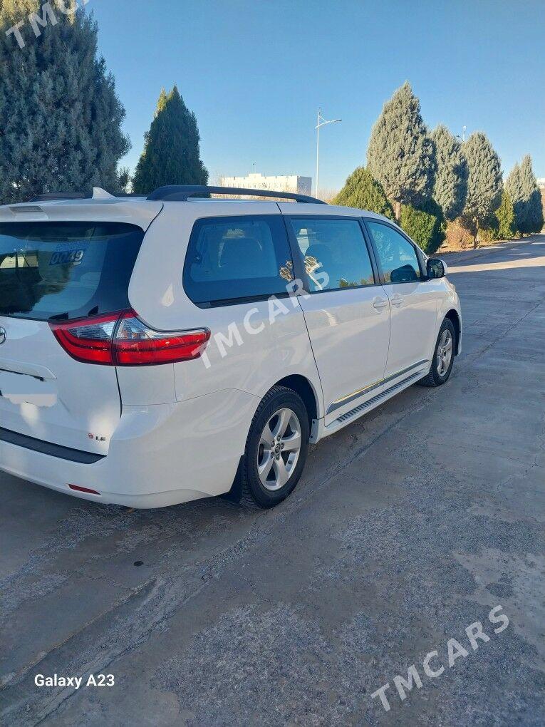 Toyota Sienna 2020 - 440 000 TMT - Дашогуз - img 2