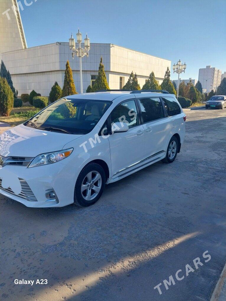 Toyota Sienna 2020 - 440 000 TMT - Дашогуз - img 4