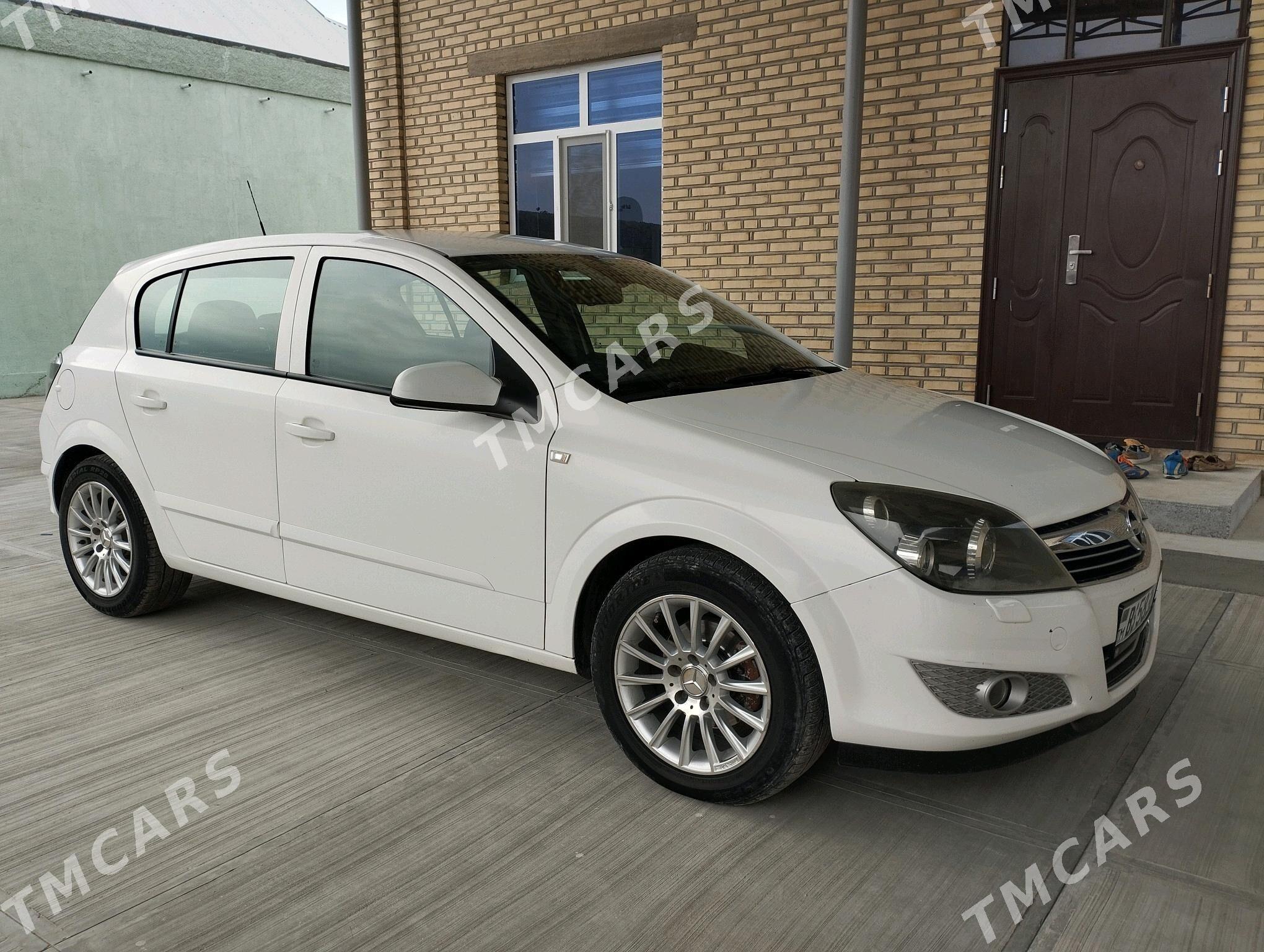 Opel Astra 2008 - 85 000 TMT - Бахарден - img 2