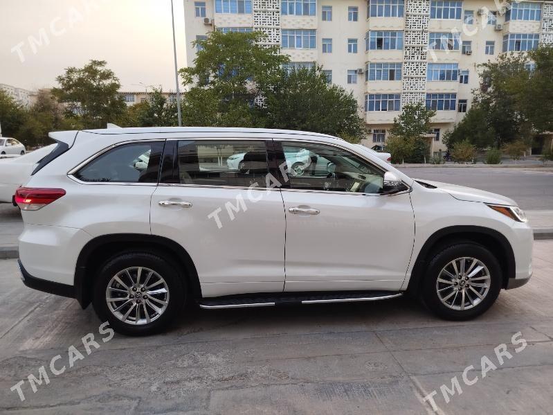 Toyota Highlander 2019 - 440 000 TMT - 11 mkr - img 4