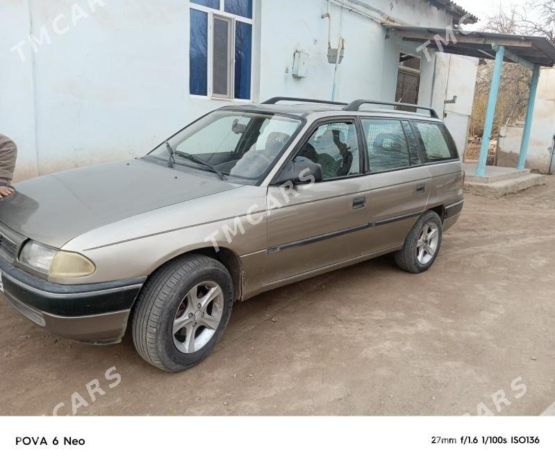 Opel Astra 1996 - 36 000 TMT - Шабатский этрап - img 4