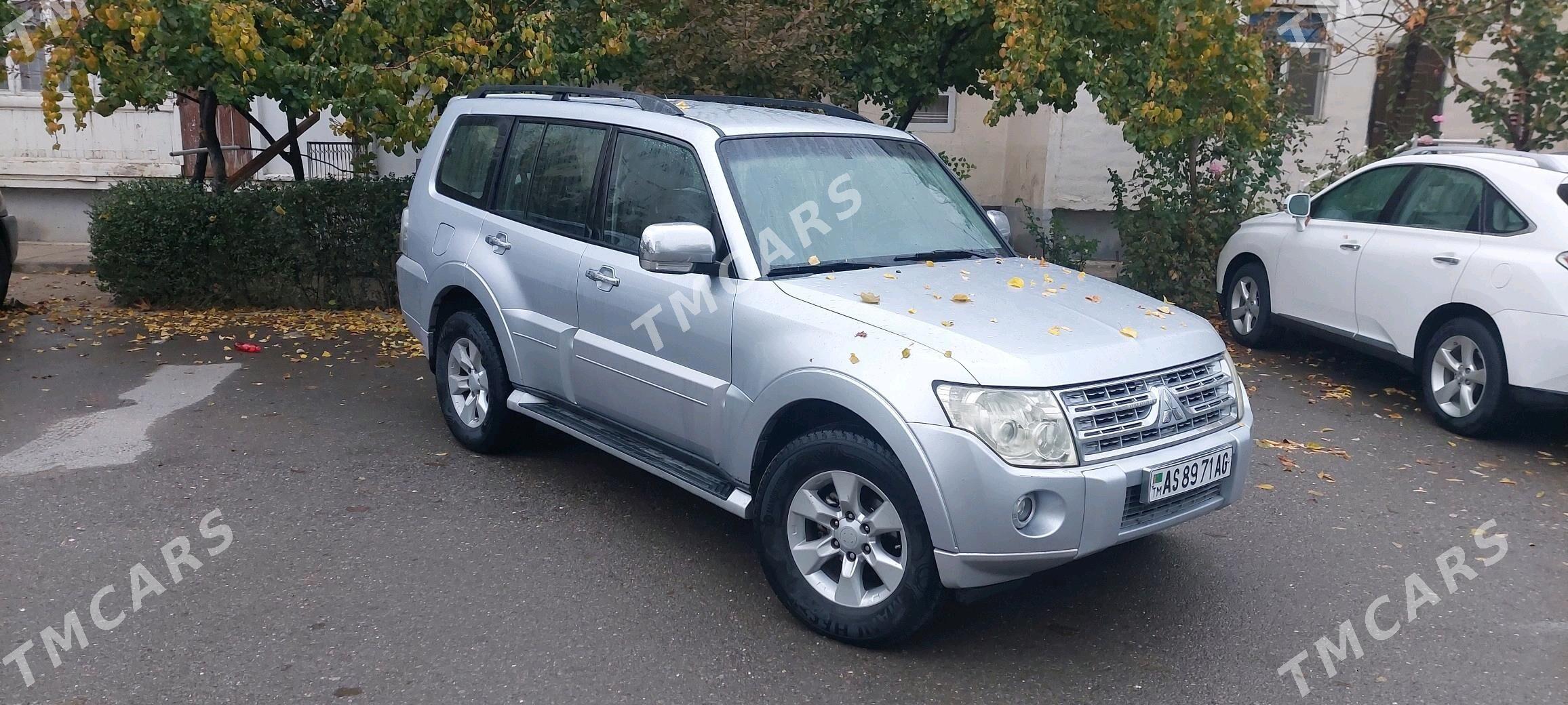 Mitsubishi Pajero 2008 - 185 000 TMT - 30 мкр - img 4