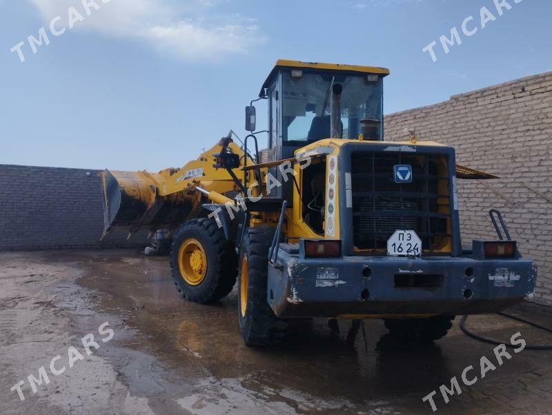 XCMG LW300F 2012 - 435 000 TMT - Халач - img 2