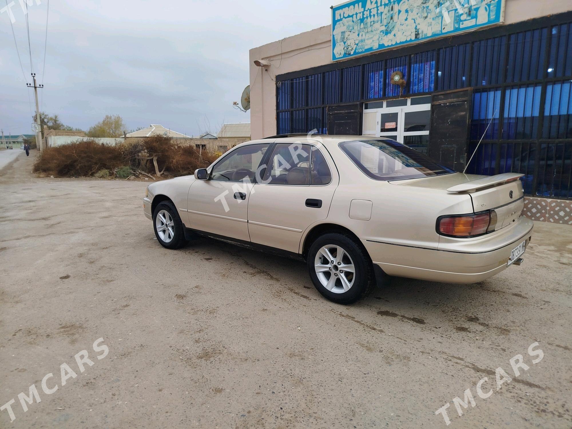 Toyota Camry 1994 - 79 000 TMT - Mary - img 6