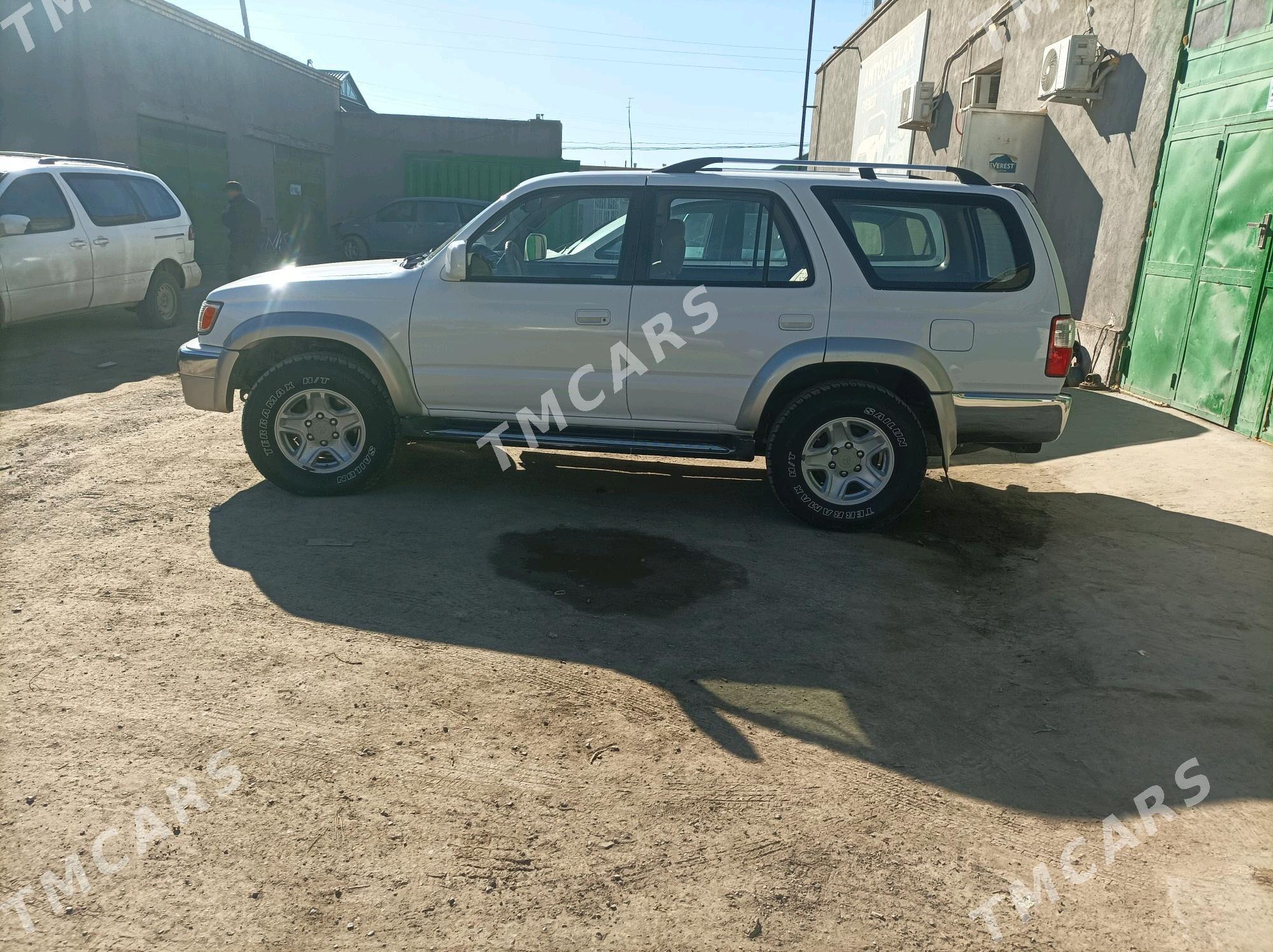 Toyota 4Runner 2002 - 160 000 TMT - Köneürgenç - img 3