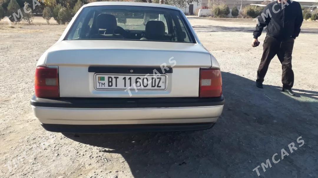 Opel Vectra 1992 - 28 000 TMT - Gurbansoltan Eje - img 3