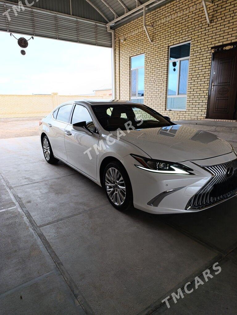 Lexus ES 350 2019 - 470 000 TMT - Мары - img 2