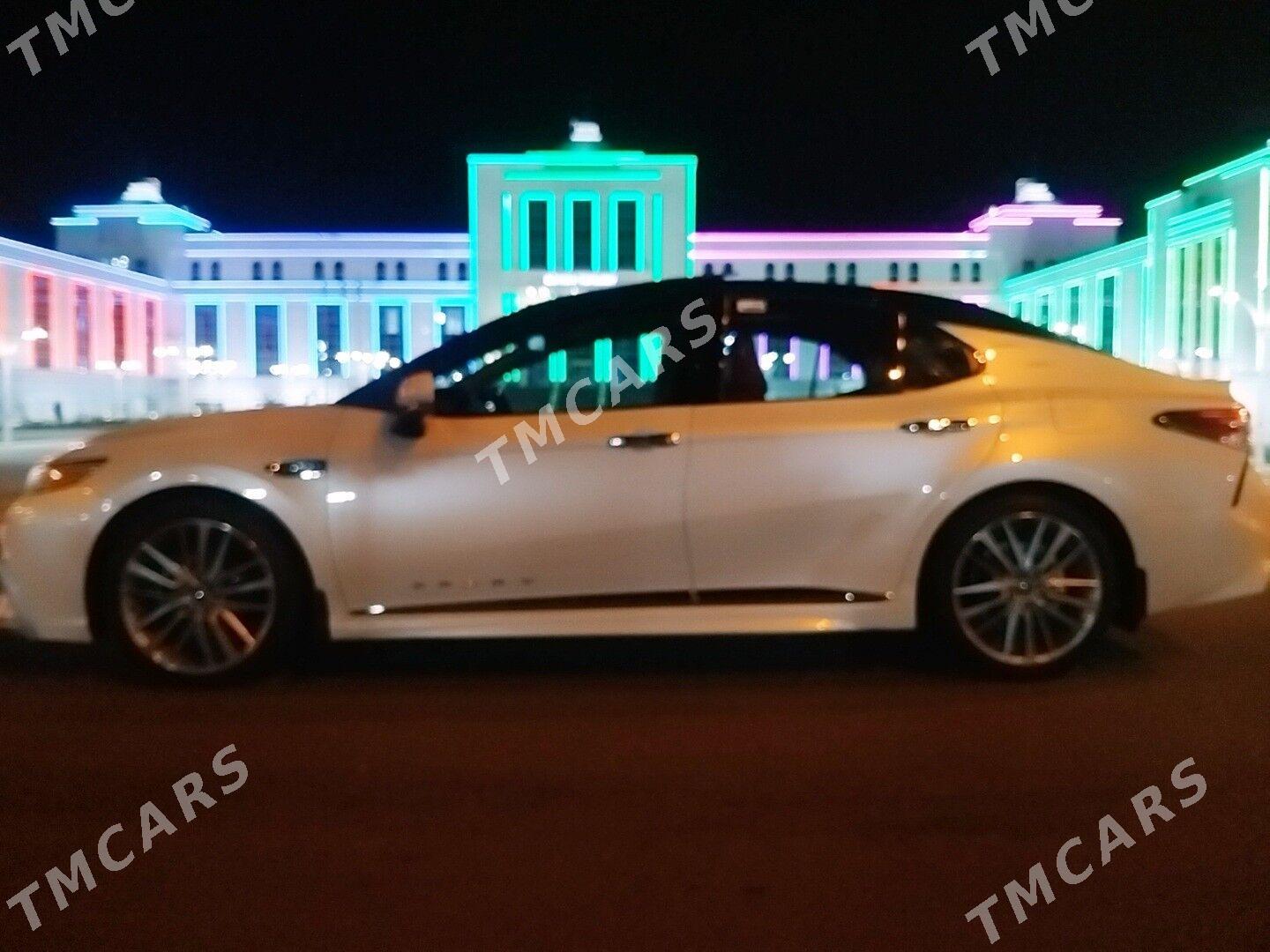 Toyota Camry 2018 - 360 000 TMT - Aşgabat - img 5