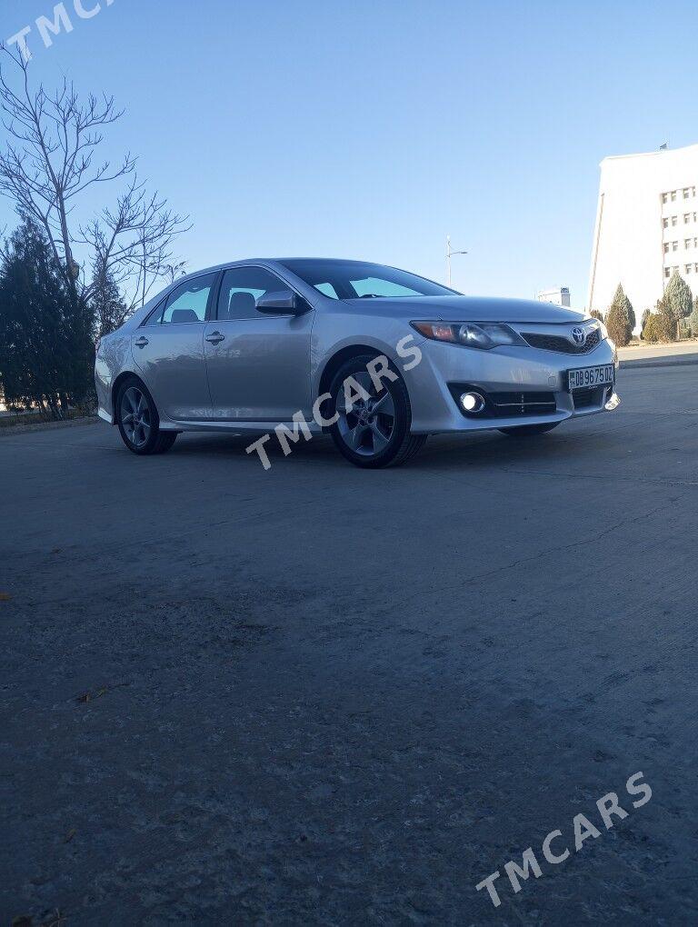 Toyota Camry 2014 - 230 000 TMT - Дашогуз - img 2