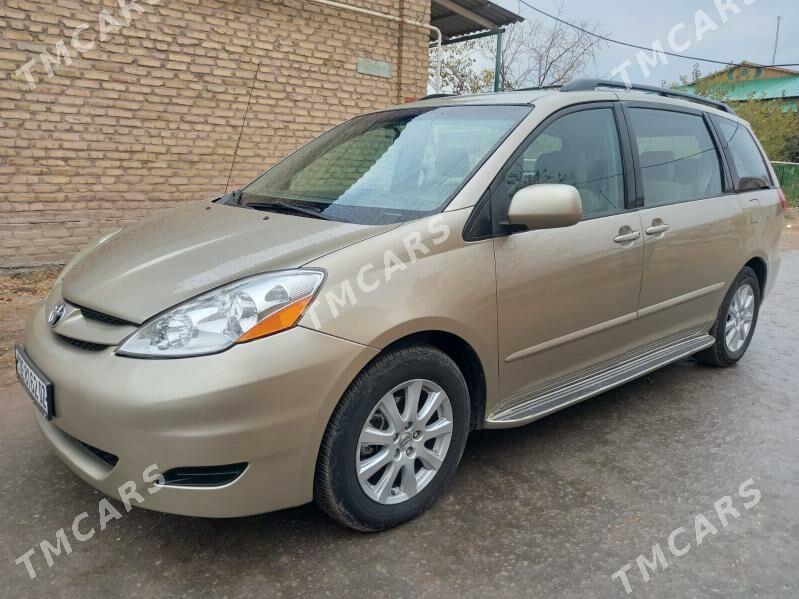 Toyota Sienna 2005 - 185 000 TMT - Дашогуз - img 2