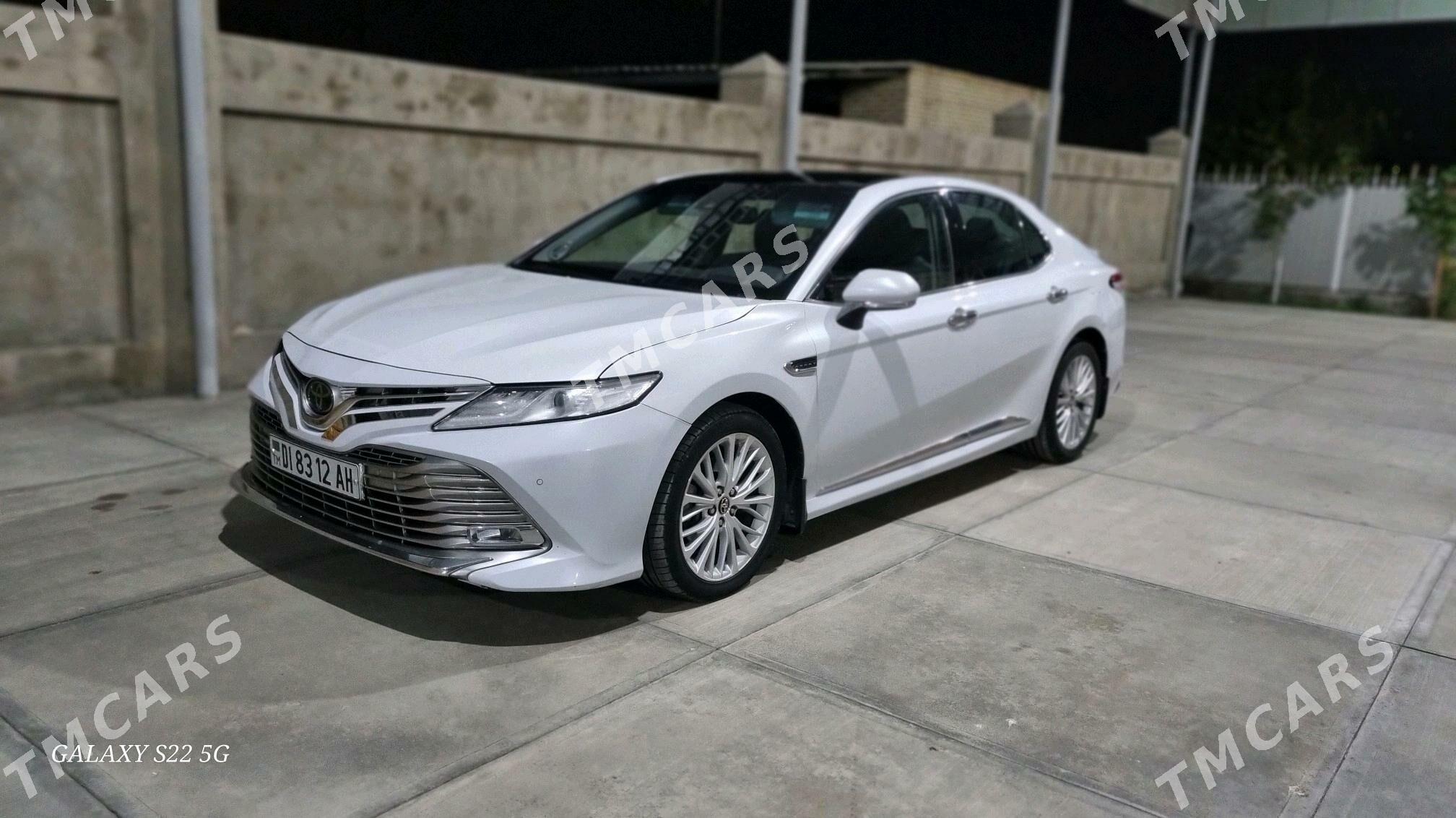 Toyota Camry 2018 - 490 000 TMT - Мары - img 4