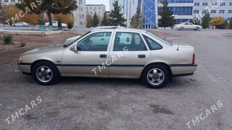 Opel Vectra 1990 - 35 000 TMT - Mary - img 5