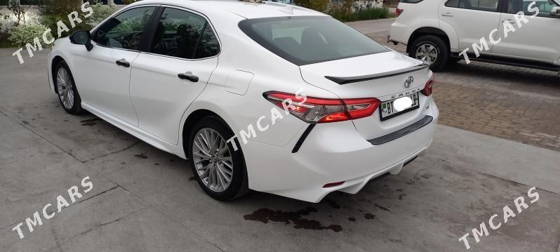 Toyota Camry 2019 - 295 000 TMT - Туркменабат - img 4