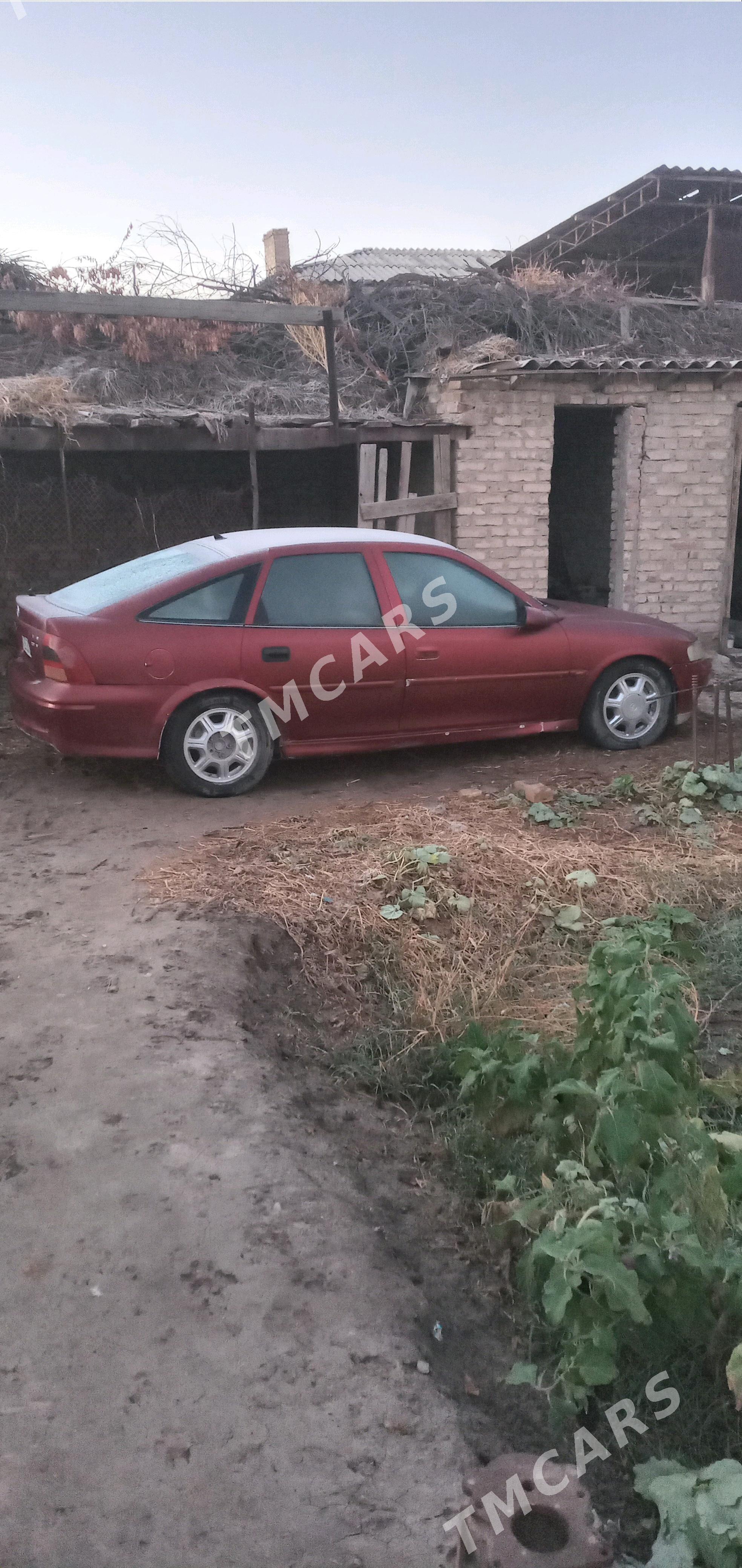 Opel Vectra 1998 - 35 000 TMT - Саят - img 3