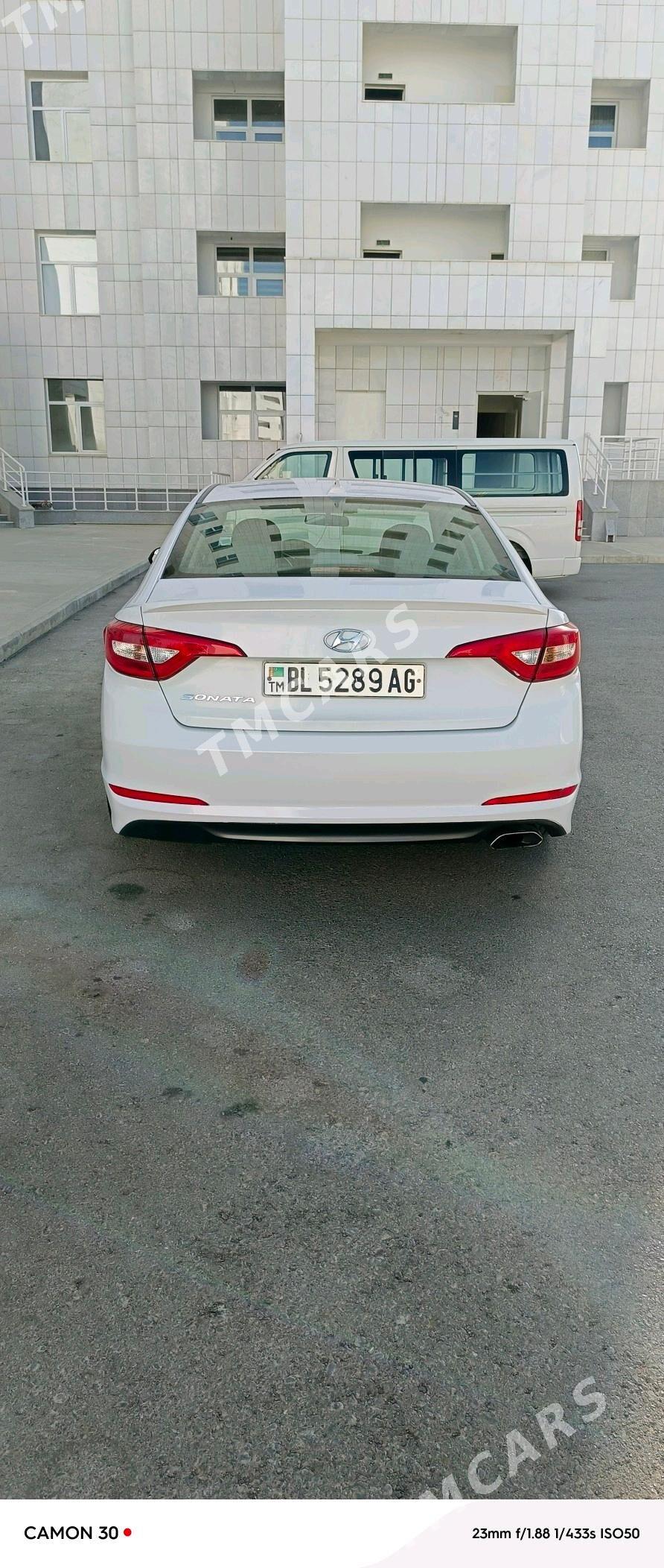 Hyundai Sonata 2017 - 165 000 TMT - Бузмеин - img 4