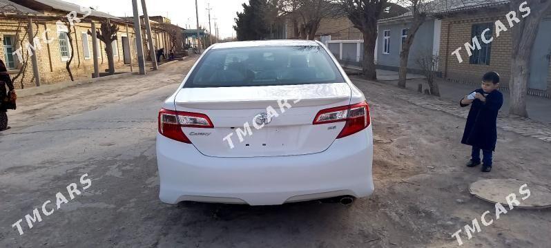 Toyota Camry 2014 - 320 000 TMT - Керки - img 2