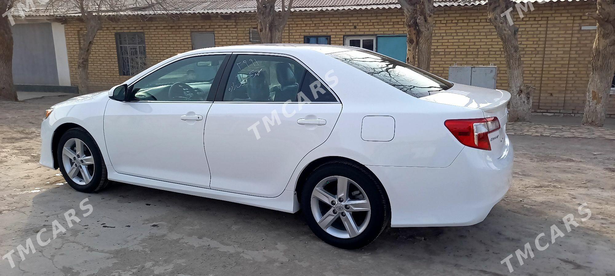 Toyota Camry 2014 - 320 000 TMT - Керки - img 6