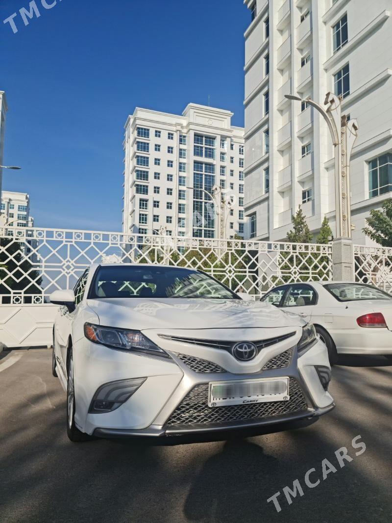 Toyota Camry 2018 - 290 000 TMT - Ашхабад - img 2