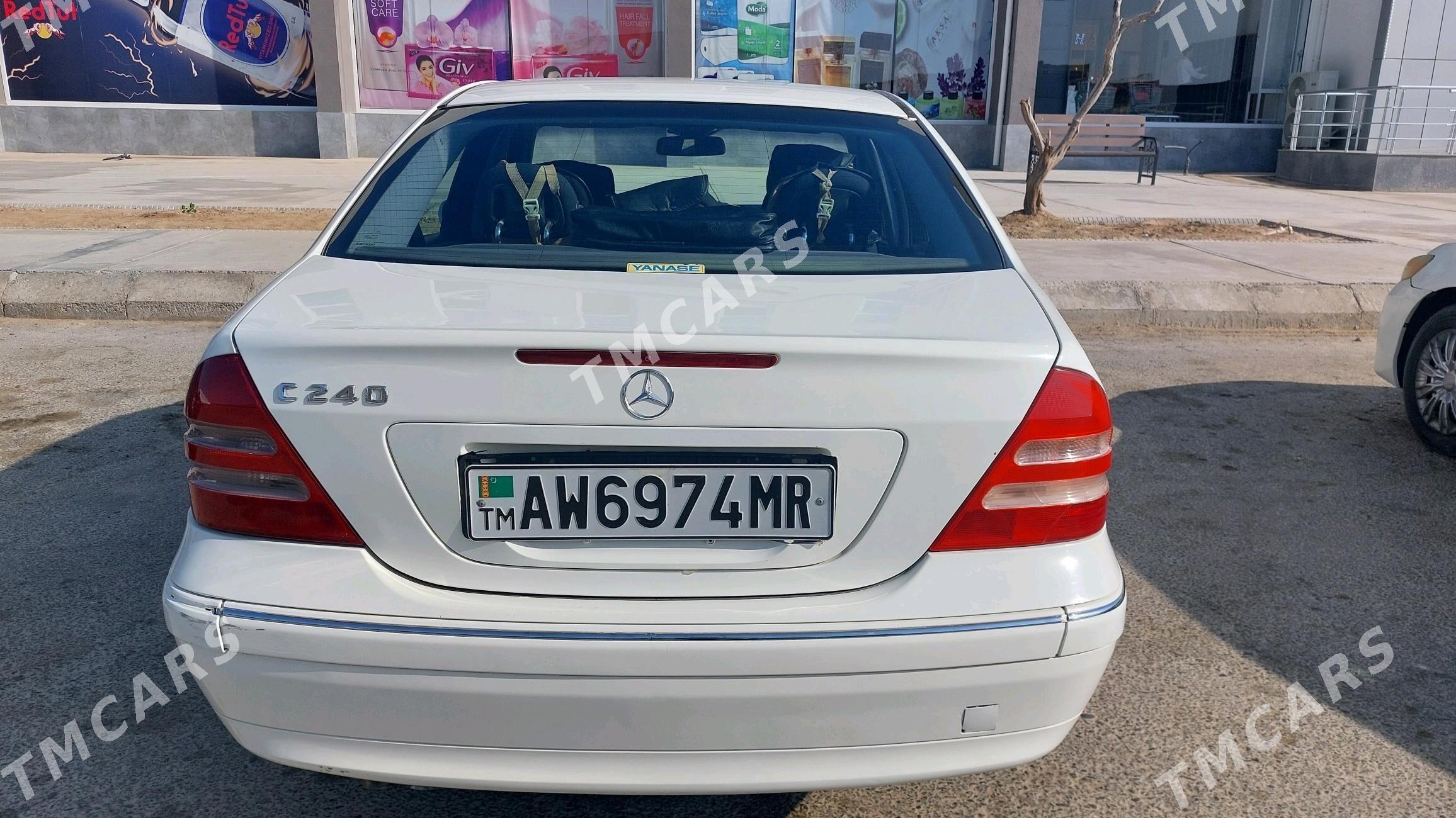 Mercedes-Benz C-Class 2004 - 80 000 TMT - Байрамали - img 5