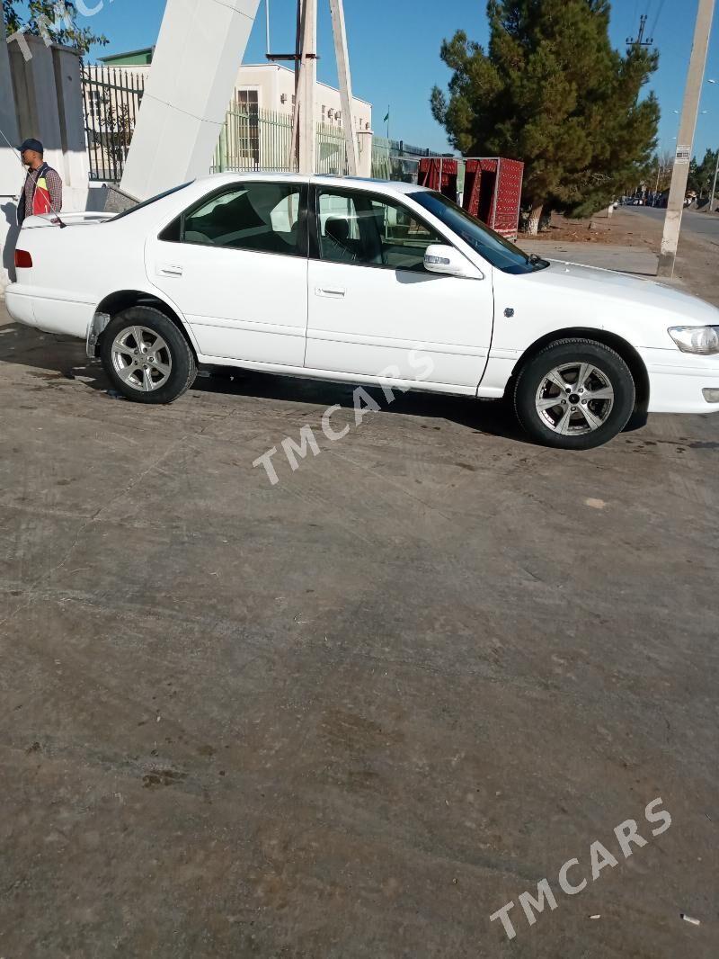 Toyota Camry 2000 - 116 000 TMT - Дянев - img 2