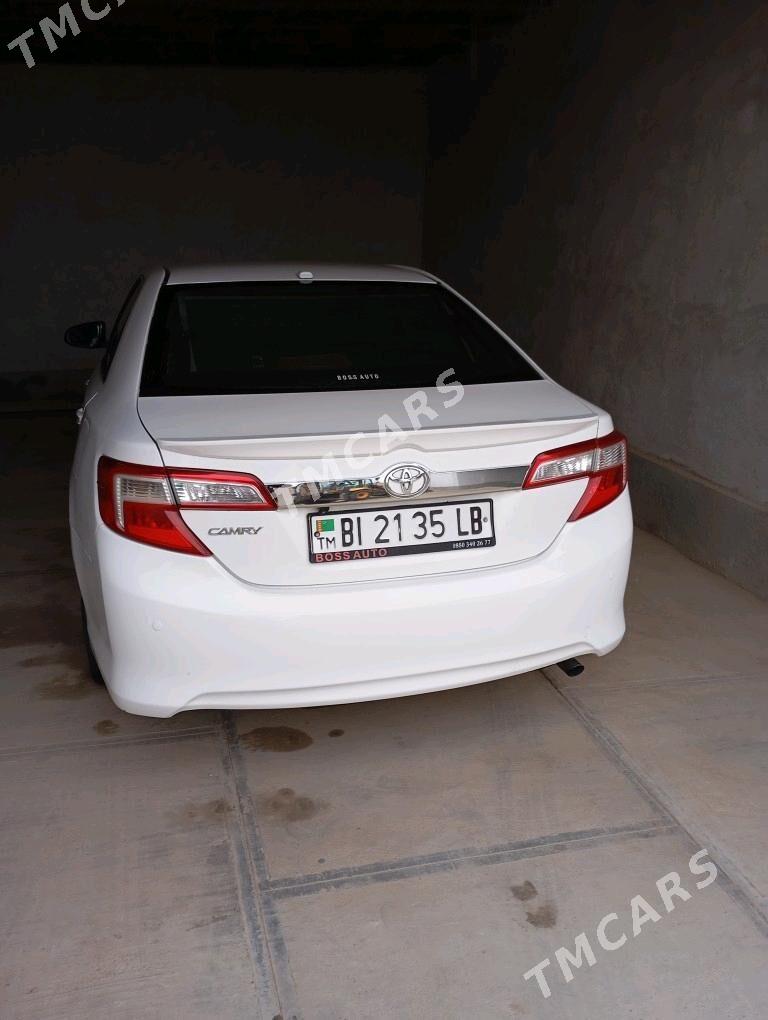 Toyota Camry 2012 - 180 000 TMT - Достлук - img 5