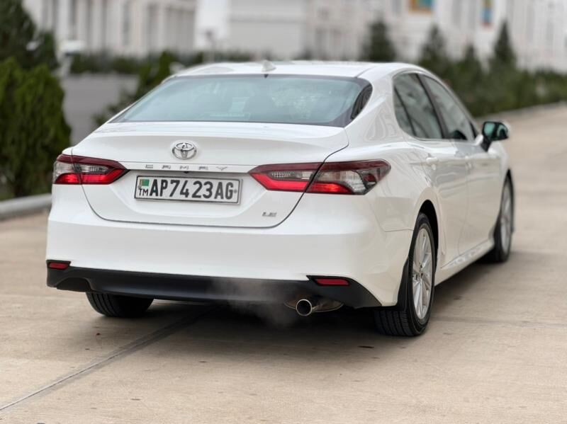 Toyota Camry 2022 - 320 000 TMT - Aşgabat - img 4