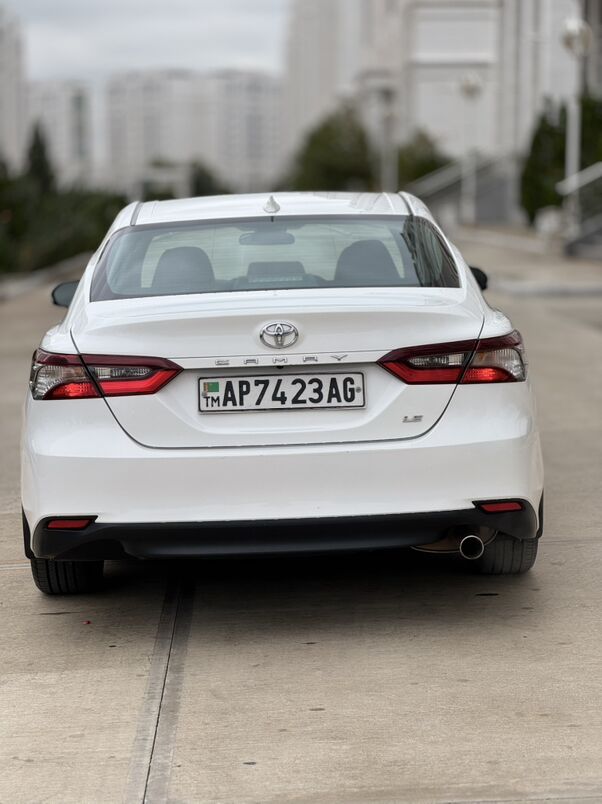 Toyota Camry 2022 - 320 000 TMT - Aşgabat - img 5