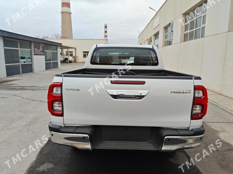 Toyota Hilux 2024 - 698 000 TMT - Ашхабад - img 3