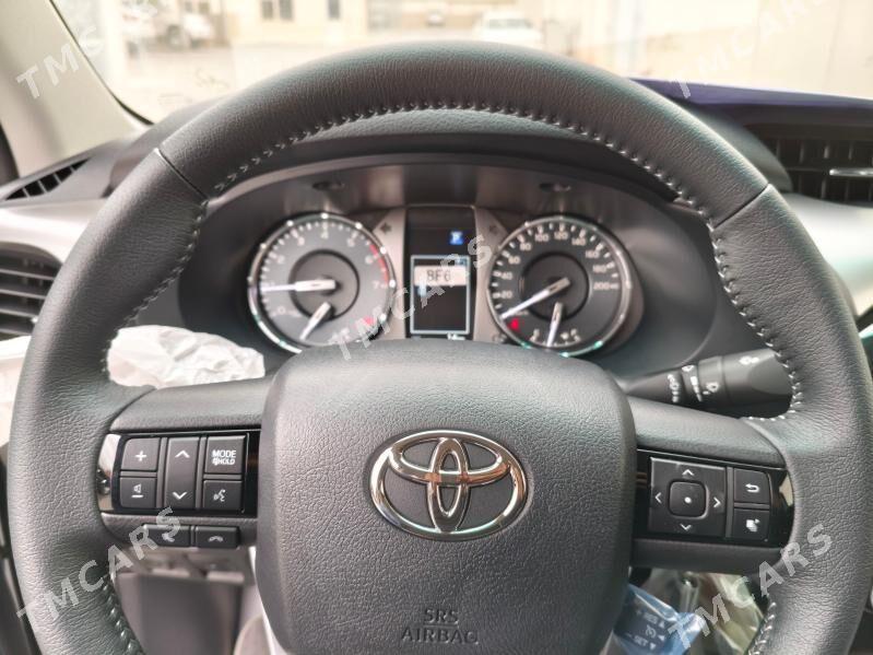 Toyota Hilux 2024 - 698 000 TMT - Ашхабад - img 5