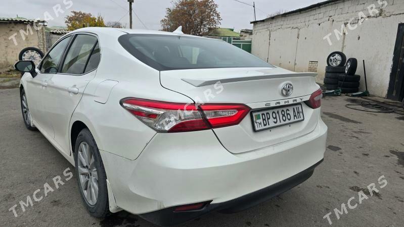 Toyota Camry 2018 - 330 000 TMT - Ашхабад - img 2