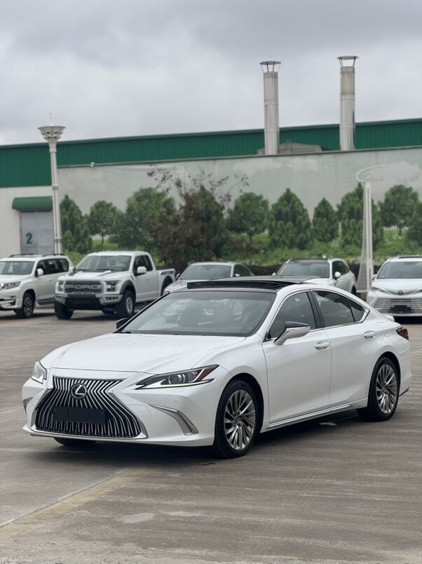 Lexus ES 350 2018 - 710 000 TMT - 11 мкр - img 6