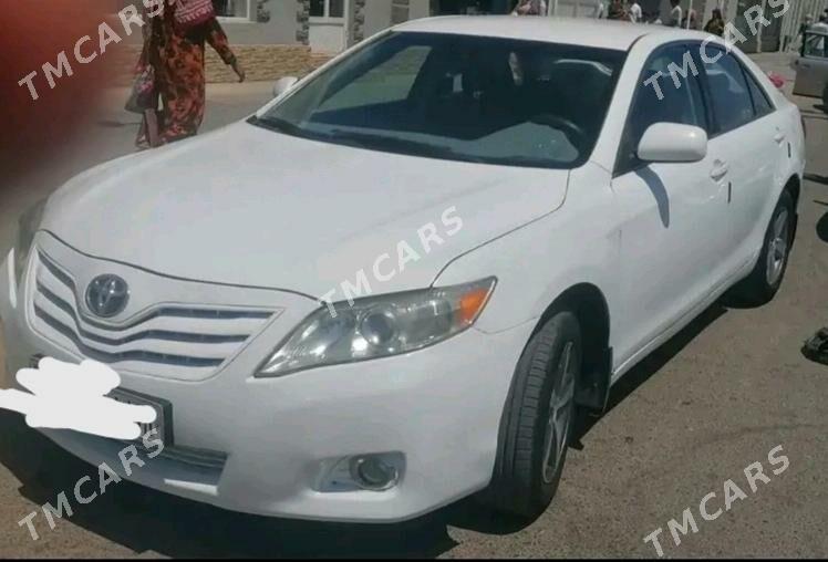 Toyota Camry 2010 - 135 000 TMT - Ёлётен - img 4