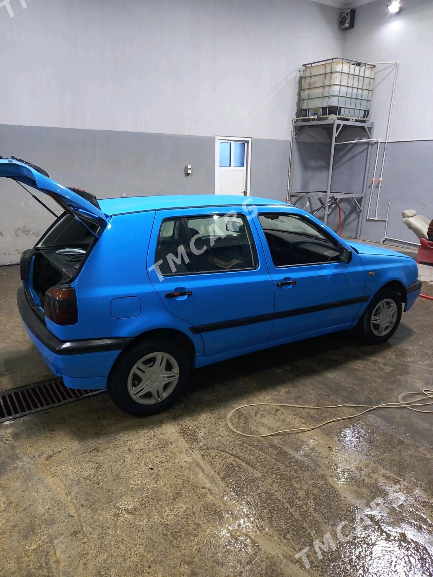 Volkswagen Golf 1998 - 15 000 TMT - Чарджоу - img 3