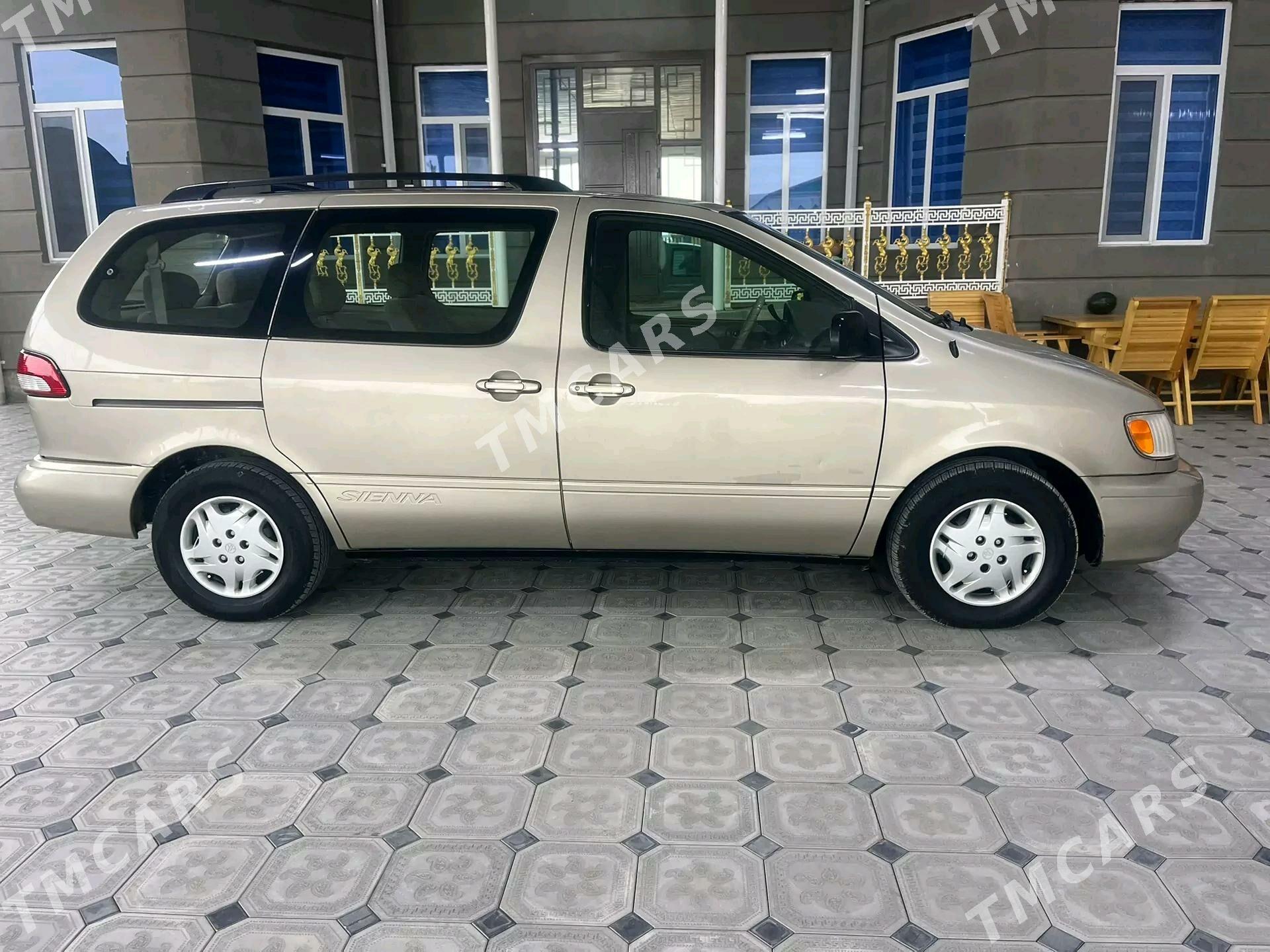 Toyota Sienna 2002 - 152 000 TMT - Мары - img 2