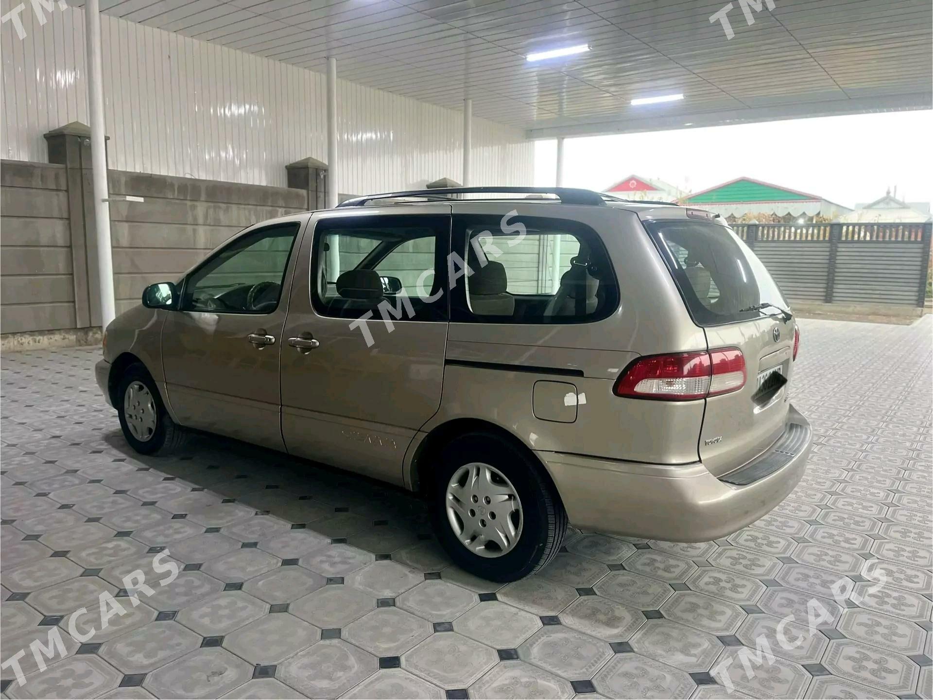 Toyota Sienna 2002 - 152 000 TMT - Мары - img 9