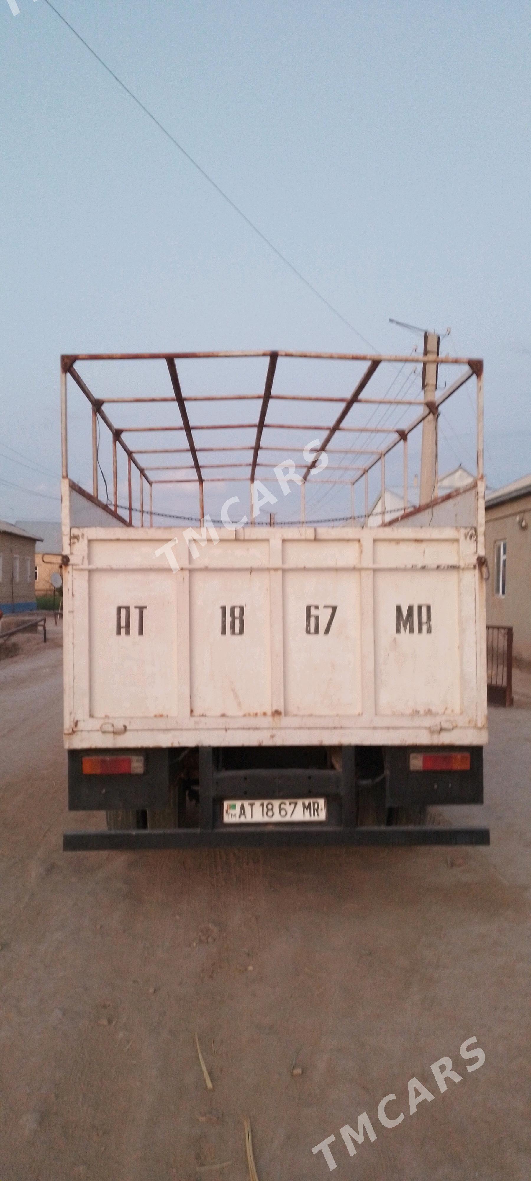 Mitsubishi Canter 2004 - 260 000 TMT - Каракумский этрап - img 3