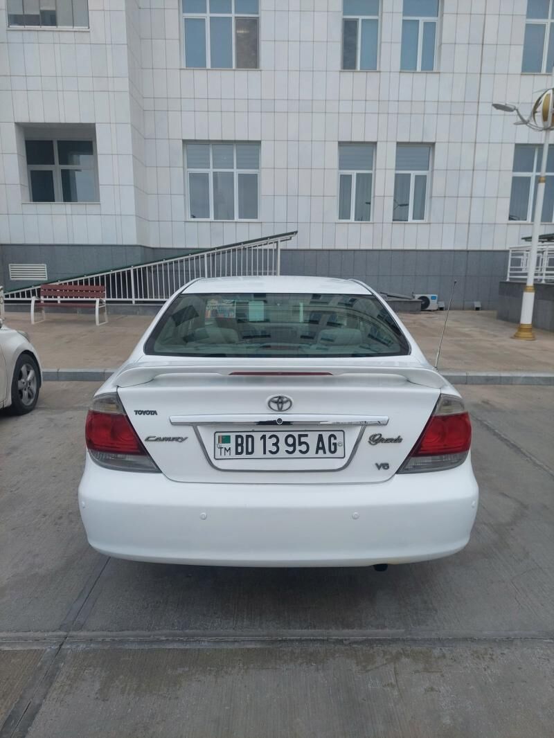 Toyota Camry 2004 - 130 000 TMT - Гарадамак - img 5