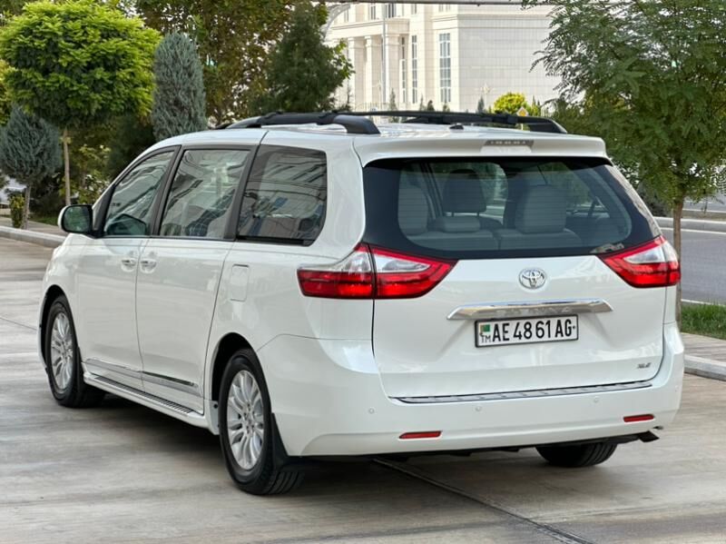 Toyota Sienna 2016 - 395 000 TMT - Aşgabat - img 3