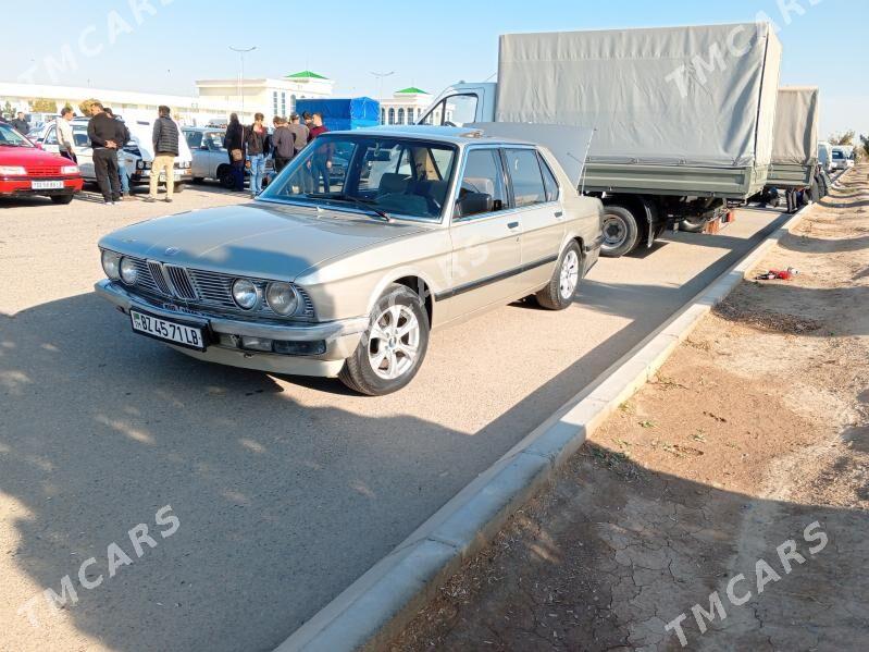 BMW 5 Series Gran Turismo 1984 - 26 000 TMT - Туркменабат - img 3