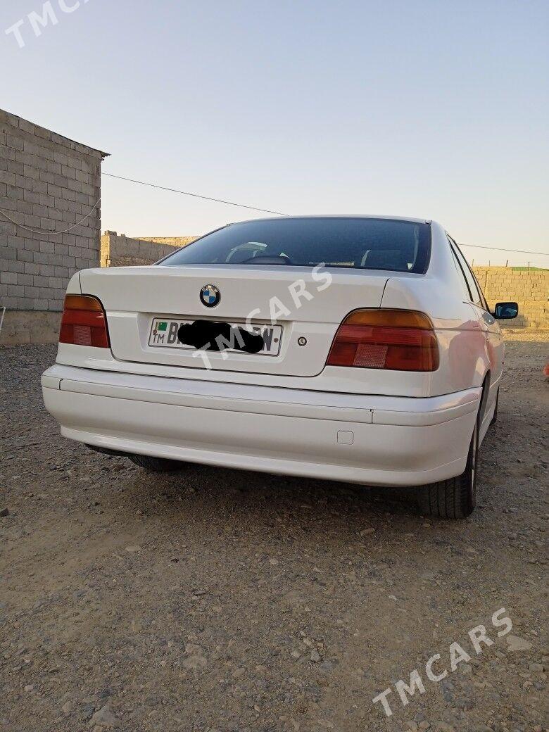 BMW E39 1996 - 70 000 TMT - Гызыларбат - img 3