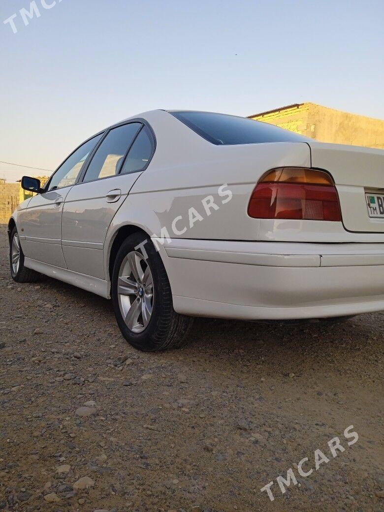 BMW E39 1996 - 70 000 TMT - Гызыларбат - img 4