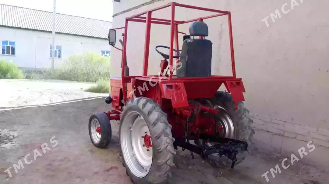 MTZ T-28 1980 - 30 000 TMT - Кёнеургенч - img 2