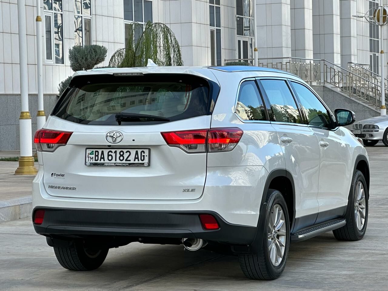 Toyota Highlander 2019 - 495 000 TMT - Ашхабад - img 4