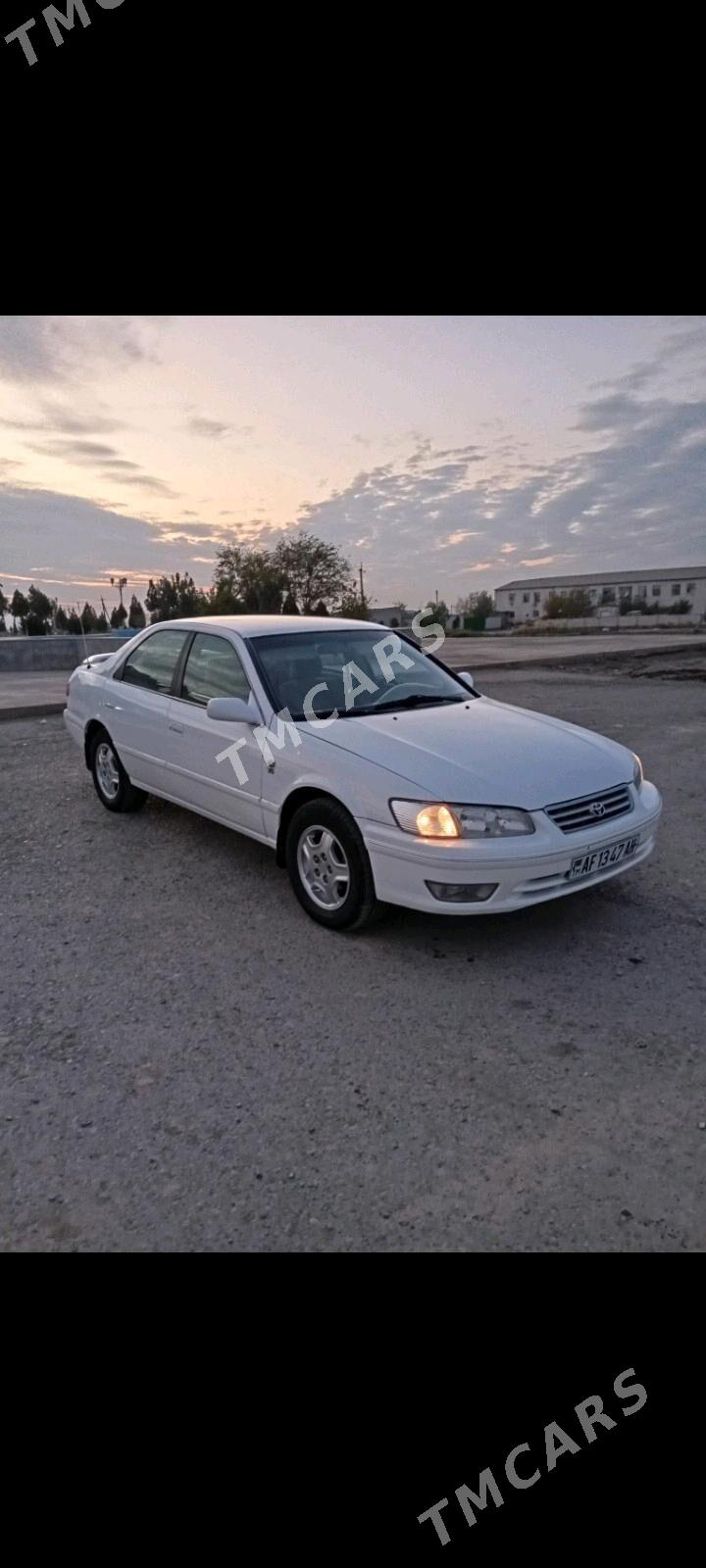 Toyota Camry 2001 - 107 000 TMT - Теджен - img 2