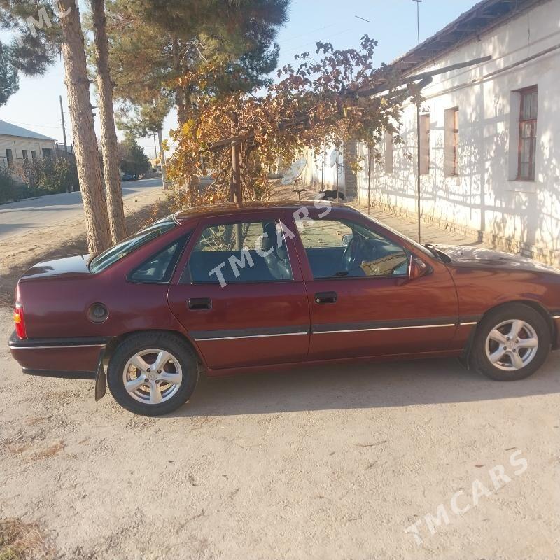 Opel Vectra 1992 - 30 000 TMT - Сакар - img 5