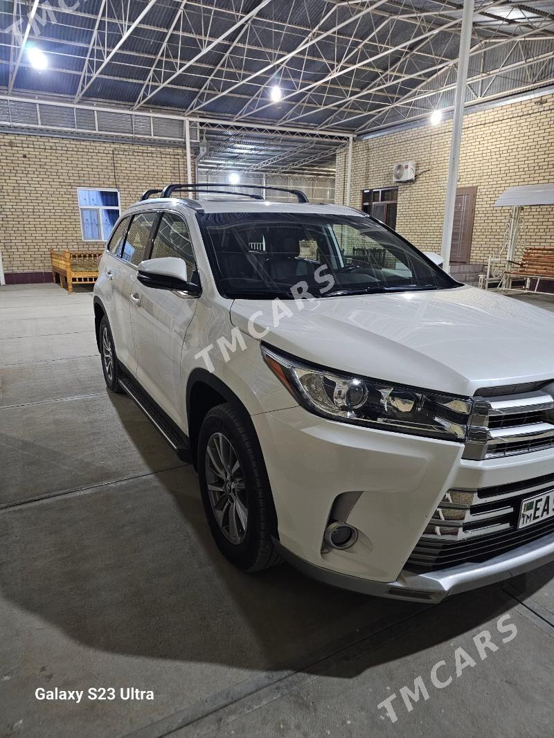 Toyota Highlander 2019 - 500 000 TMT - Мары - img 5