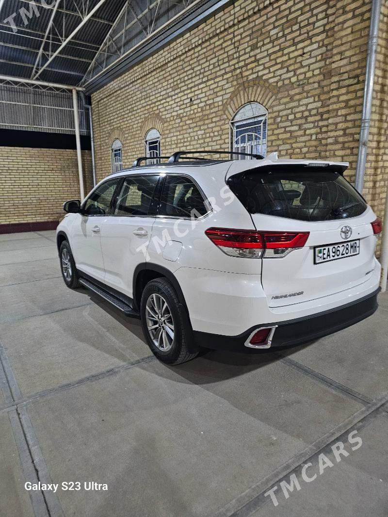 Toyota Highlander 2019 - 500 000 TMT - Мары - img 7