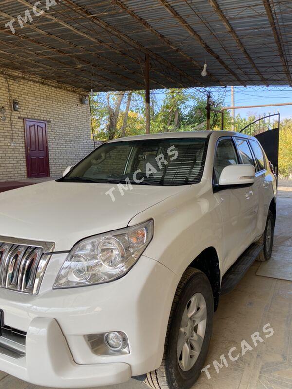 Toyota Land Cruiser Prado 2013 - 340 000 TMT - Керки - img 2